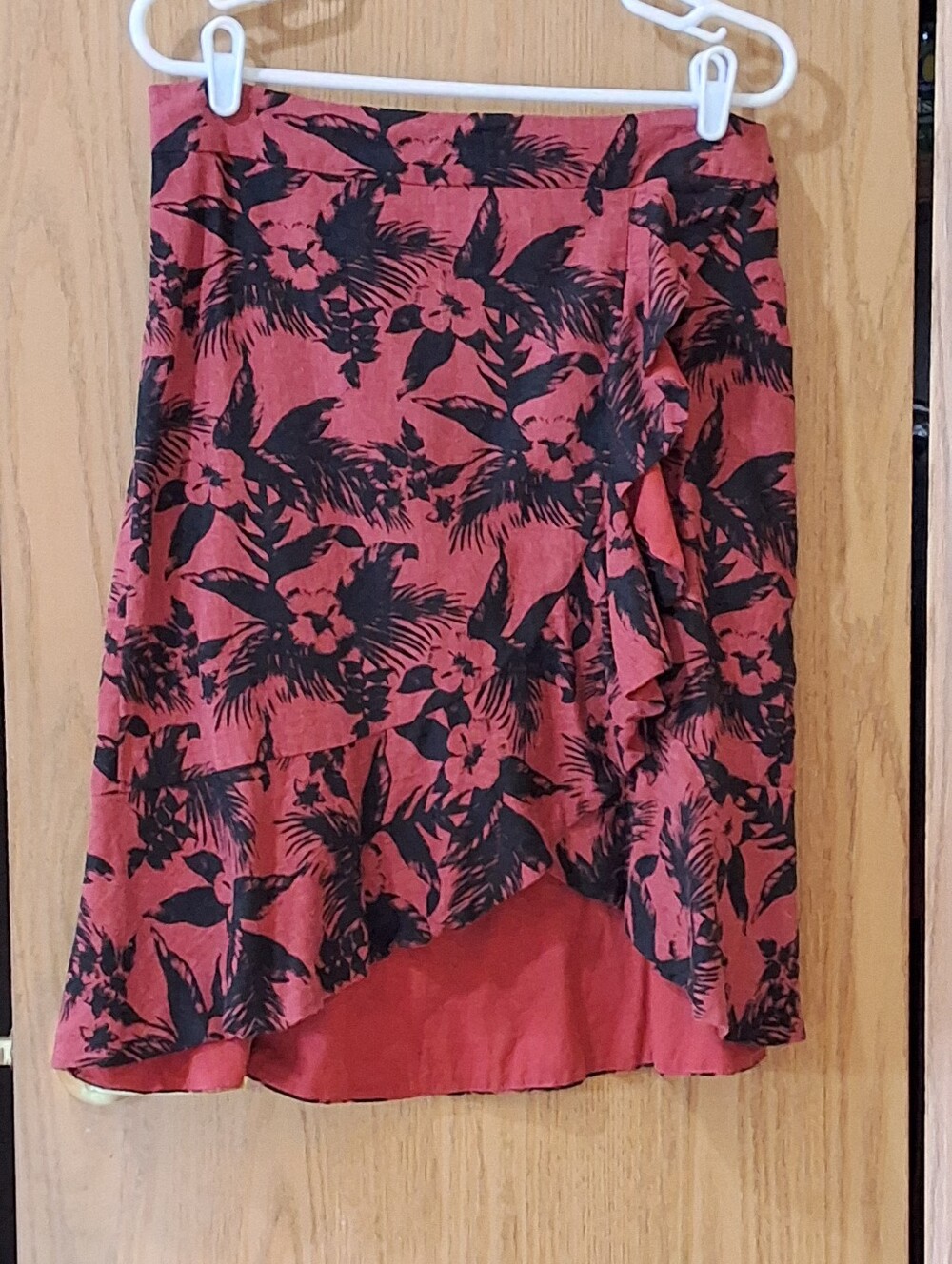 ASOS Ruffle Linen Blend Skirt Size 10